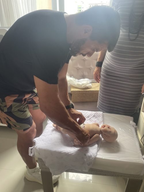 Banho do recém-nascido: um ritual de afeto.